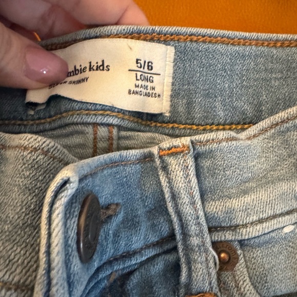 Abercrombie boys jeans 5/6 long - Picture 2 of 3